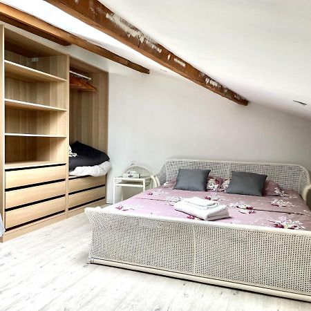 Appartement Les Vieux Platanes à La Crau Extérieur photo