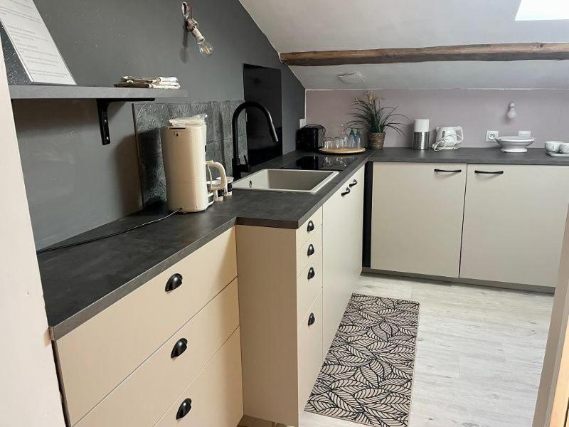 Appartement Les Vieux Platanes à La Crau Extérieur photo